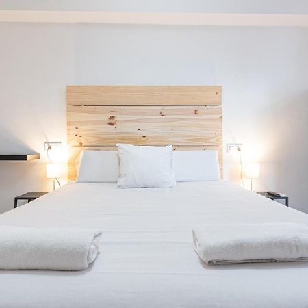 Hostel Easy Sants By Bossh! (Adults Only) Barcelona Zewnętrze zdjęcie