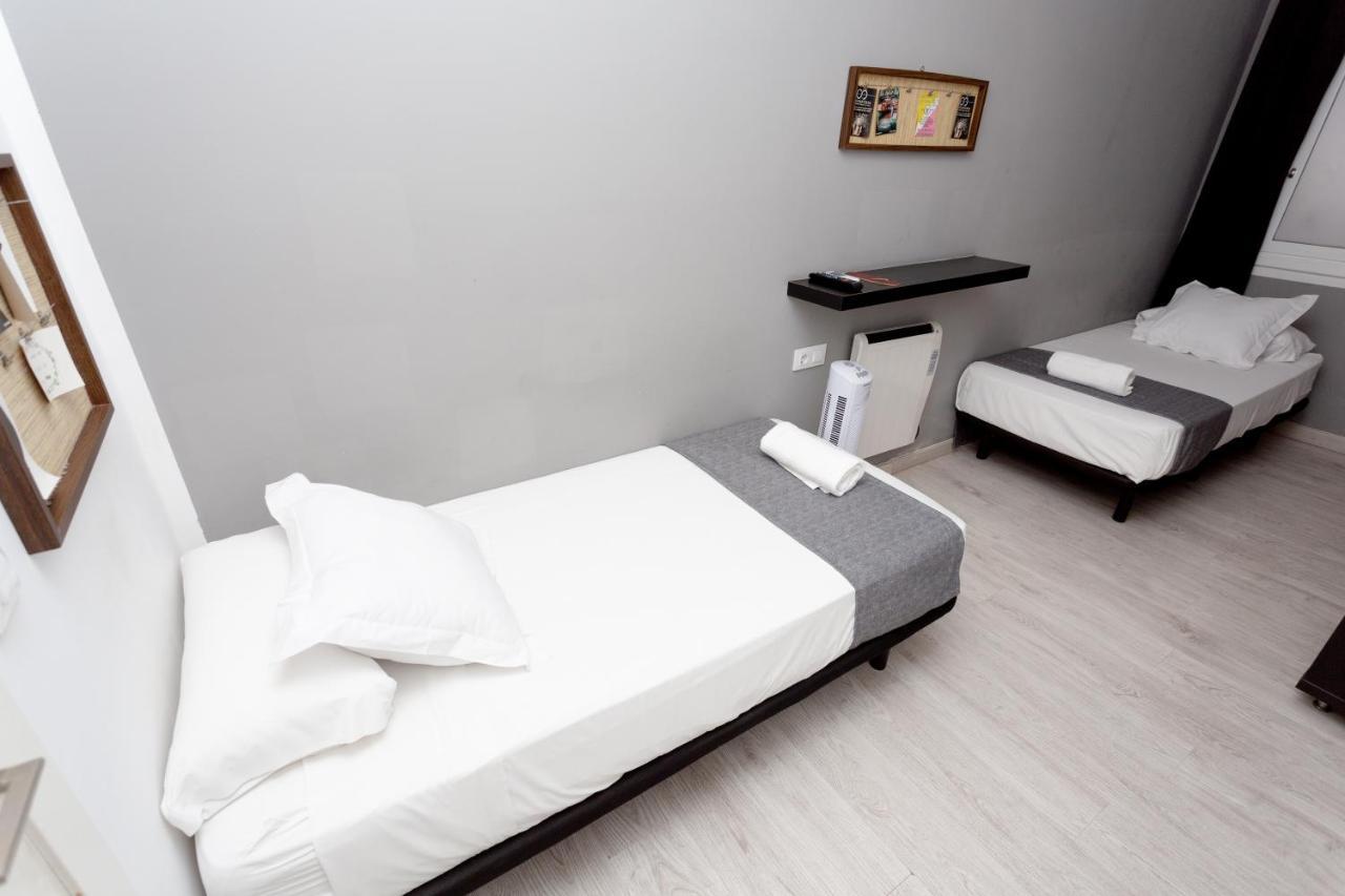 Hostel Easy Sants By Bossh! (Adults Only) Barcelona Zewnętrze zdjęcie