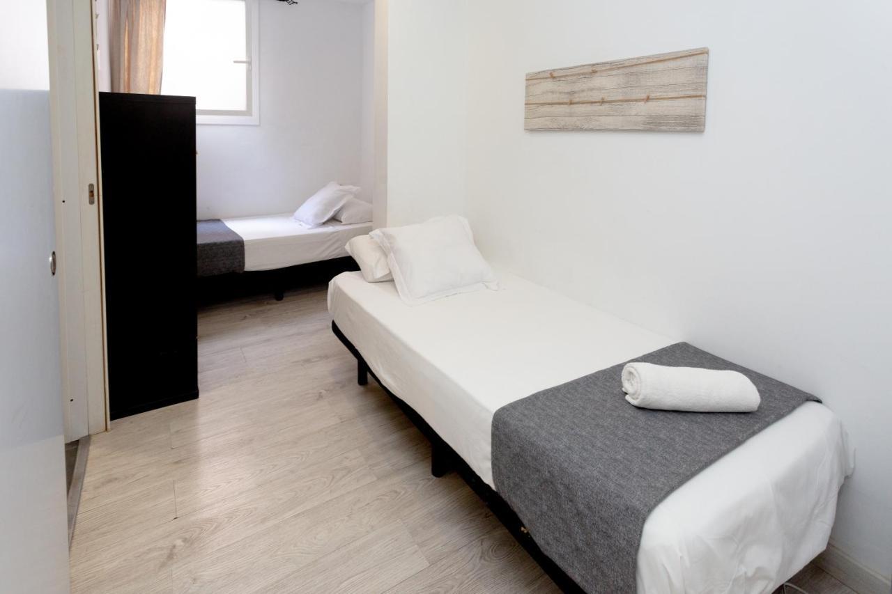Hostel Easy Sants By Bossh! (Adults Only) Barcelona Zewnętrze zdjęcie
