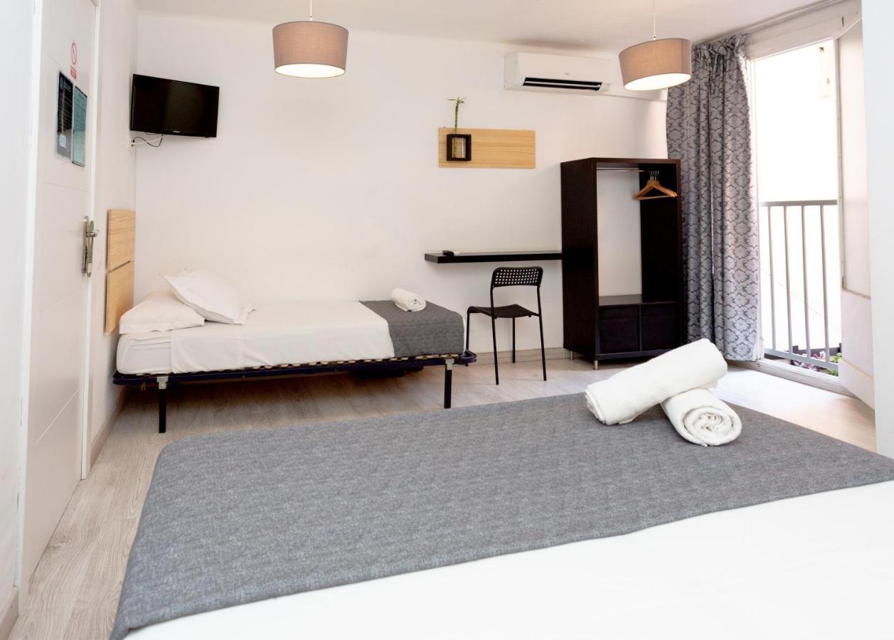 Hostel Easy Sants By Bossh! (Adults Only) Barcelona Zewnętrze zdjęcie