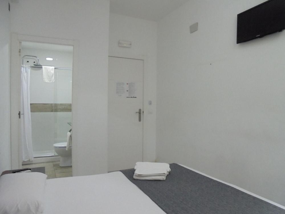 Hostel Easy Sants By Bossh! (Adults Only) Barcelona Zewnętrze zdjęcie