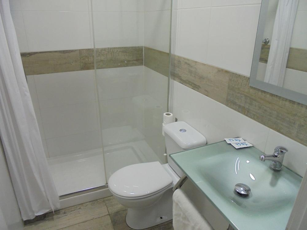 Hostel Easy Sants By Bossh! (Adults Only) Barcelona Zewnętrze zdjęcie