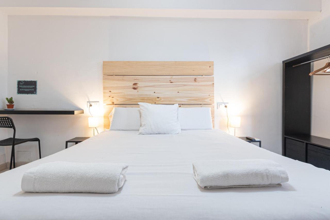 Hostel Easy Sants By Bossh! (Adults Only) Barcelona Zewnętrze zdjęcie